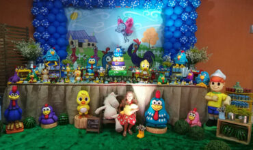 tema-galinha-pintadiha-decoracao-mesa-festa-df-4.jpg